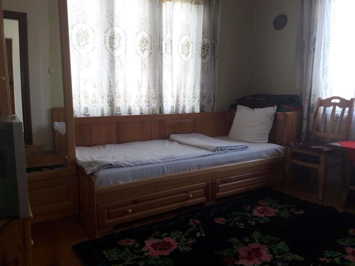 Sharkovata Guest House Dolen  Exteriér fotografie
